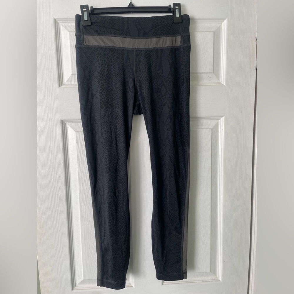Lululemon Light Speed Desert Snake tights B72
